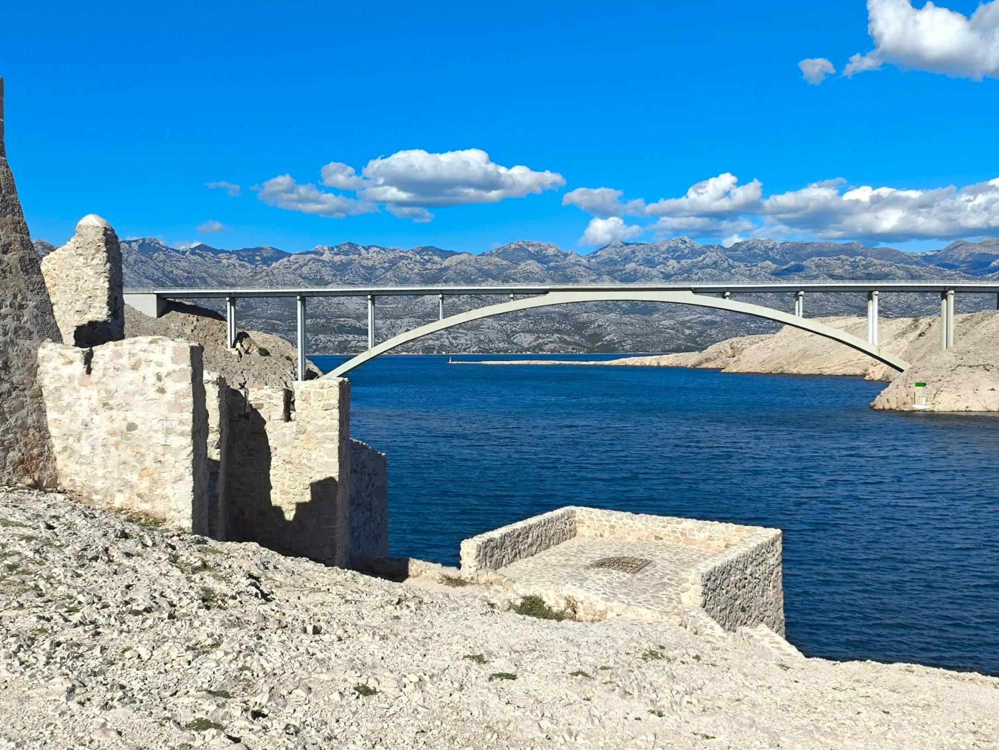 Marin * Pag Town